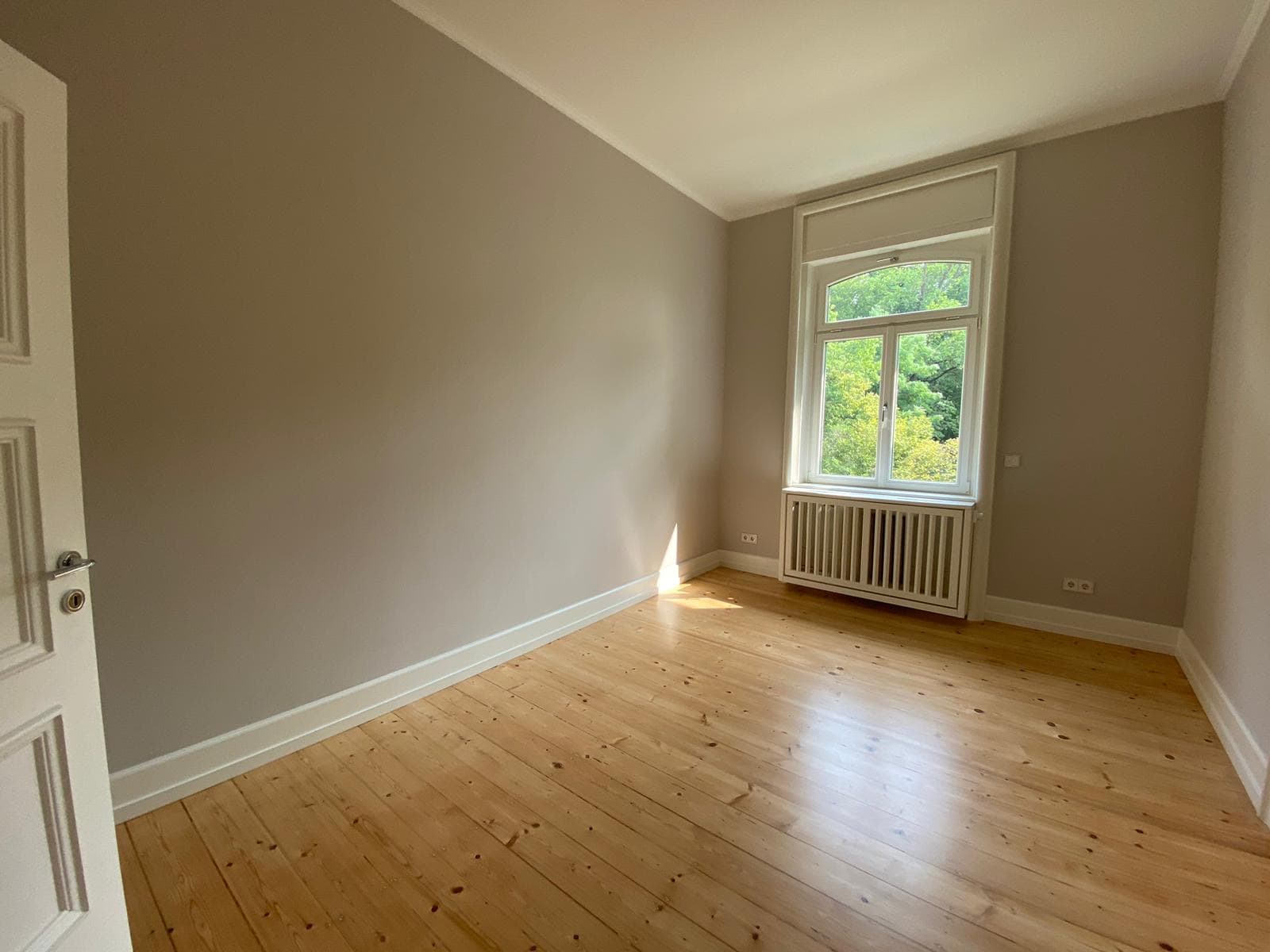 Friedrichsdorf_Ankleide_bevor